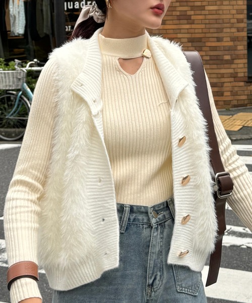 efill(エフィル)の「フロントボタン シャギーベスト(ベスト・レディース・ホワイト・FREE)」の5枚目の写真