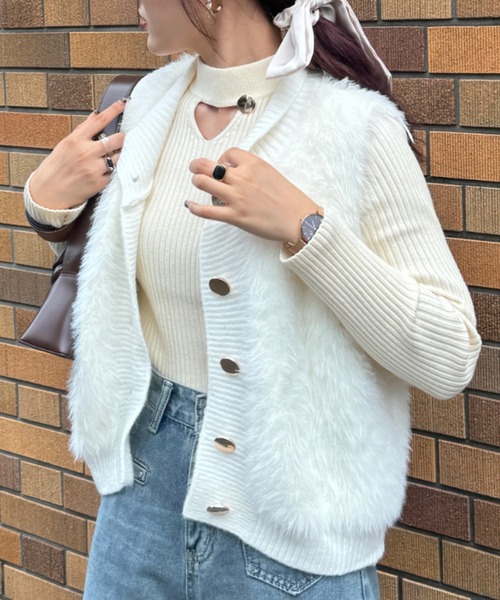 efill(エフィル)の「フロントボタン シャギーベスト(ベスト・レディース・ホワイト・FREE)」の7枚目の写真