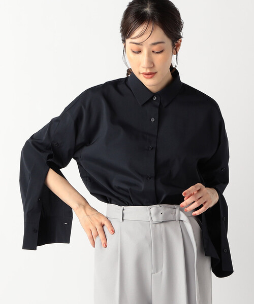 COMME CA ISM(コムサイズム)の「スリットスリーブ シャツ(シャツ/ブラウス・レディース・ホワイト/ネイビー・MEDIUM/LARGE)」の2枚目の写真
