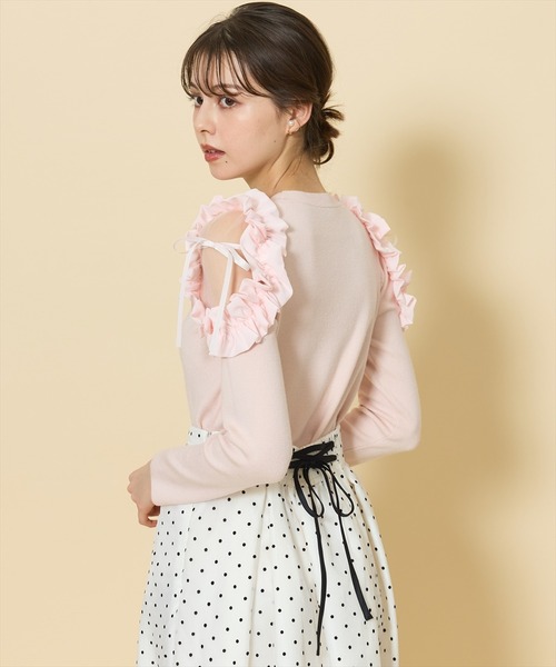 SWINGLE(スウィングル)の「ショルダーフリルリボンニットプルオーバー(ニット/セーター・レディース・オフホワイト/ブラック/ピンク・FREE)」の11枚目の写真