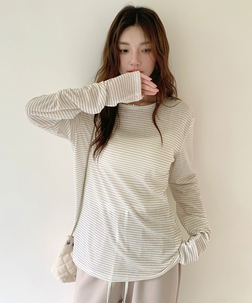 by LEGNA(バイレグナ)の「【全17色】選べるサイズ シアーTシャツ(Tシャツ/カットソー・レディース・ホワイト/ダークブラウン/ワインレッド/モカ/ネイビー/チャコール/アイボリー/ライトグレー/ブラック/オリーブ/ライトブルー/ピンク/ダルブルー系/イエロー/ダルブルー系2/オリーブ系2/グレー系2/ホワイト系2/ブラック系2/ピンク系2/ピンク系3/ブルー系3/ブラック系3/グレー系3/ライトグレー系3/ホワイト系3/ブラック系5/ライトグレー系5/ダルブルー系5/ホワイト系5/グレー系5/アイボリー系5/ピンク系5/ブルー系5/ブラック系4/ピンク系4/ライトグレー系4/ホワイト系4/アイボリー系4/ブラック系6/ネイビー系6/ホワイト×ブルー/ホワイト×グレー/グレー系6/アイボリー系6/ホワイト×イエロー/ブラック×ホワイト/ライトグレー系6/ダークブルー/グリーン/サーモンピンク・LARGE/MEDIUM/FREE/M-Short/L-Short)」の4枚目の写真