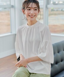 ボリューム袖ハイネックブラウス