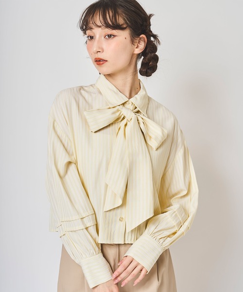 31 Sons de mode（トランテアン　ソン　ドゥ　モード）の「フロントタッククロップドボウタイシャツ（シャツ/ブラウス・レディース・オフホワイト/サックスブルー/ラベンダー/イエロー/ブルー・フリー）」の5枚目の写真