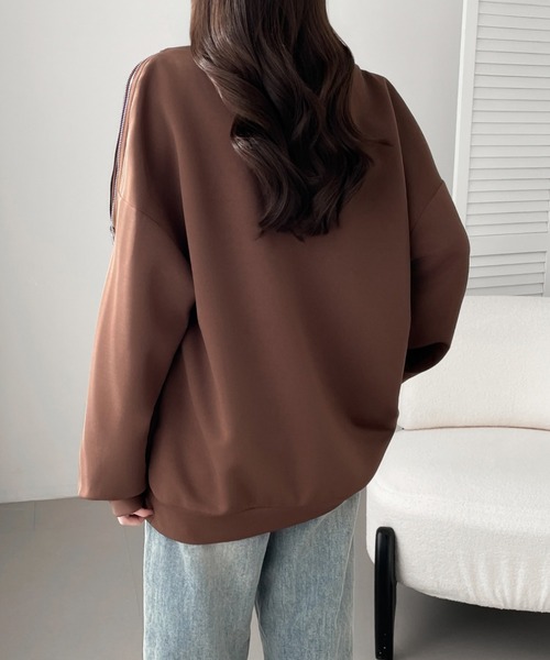 ECLIN(エクラン)の「ショルダージップ段ボールスウェットプルオーバー(スウェット・レディース・ブラウン/アイボリー/ブラック・M/L/XL)」の21枚目の写真
