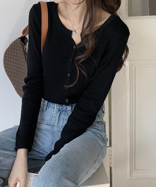 Teem Store(チームストア)の「スリムフィット コンパクトリブVネックカーディガン(カーディガン/ボレロ・レディース・ブラック/テラコッタ/グレー/ベージュ/ホワイト・F)」の7枚目の写真