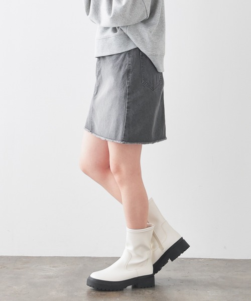 Honeys(ハニーズ)の「デニムミニスカート(デニムスカート・レディース・グレー/ライトインディゴブルー/サックスブルー系・3L/L/LL/M/S)」の16枚目の写真