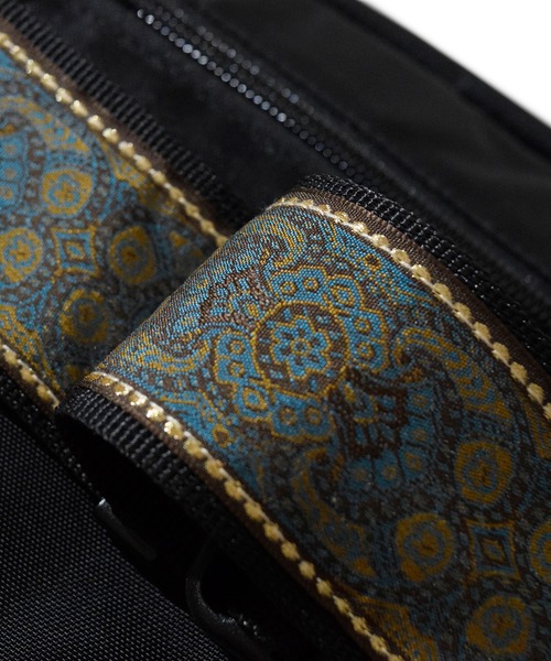 ALDIES（アールディーズ）の「Reflection Waist Bag / リフレクションウエストバッグ（ショルダーバッグ・メンズ・マルチ/ブラック・FREE）」の8枚目の写真