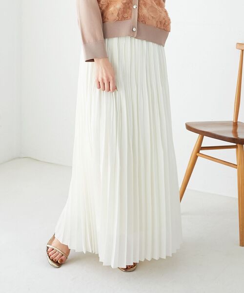 le.coeur blanc（ルクールブラン）の「《手洗い可能》麻混シアーランダムプリーツスカート（スカート・レディース・ライトグレー/アイボリー・38）」の10枚目の写真