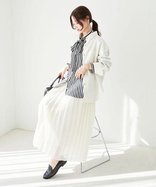 le.coeur blanc（ルクールブラン）の「《手洗い可能》麻混シアーランダムプリーツスカート（スカート・レディース・ライトグレー/アイボリー・38）」の18枚目の写真