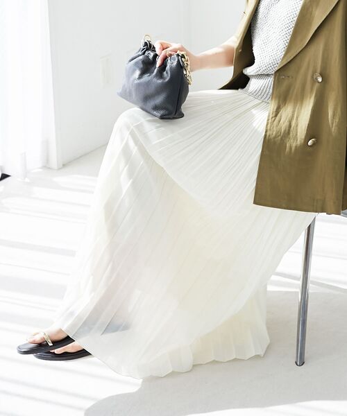 le.coeur blanc（ルクールブラン）の「《手洗い可能》麻混シアーランダムプリーツスカート（スカート・レディース・ライトグレー/アイボリー・38）」の21枚目の写真