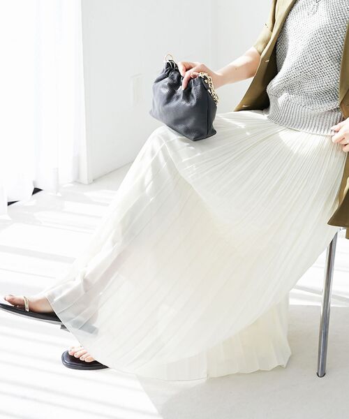 le.coeur blanc（ルクールブラン）の「《手洗い可能》麻混シアーランダムプリーツスカート（スカート・レディース・ライトグレー/アイボリー・38）」の22枚目の写真