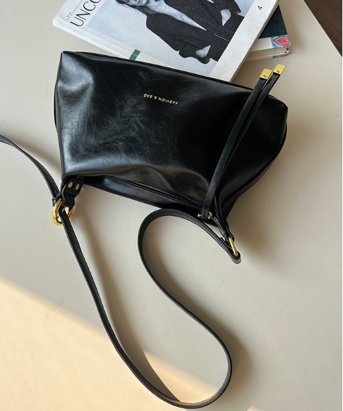 gossip!ロサンゼルス(ゴシップロサンゼルス)の「Y2K レクタングルショルダーバッグ 《通勤・通学に!》(ショルダーバッグ・レディース・ブラック・FREE)」の6枚目の写真