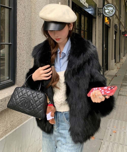 Mela(メラ)の「FAKE FUR COAT(その他アウター・レディース・ブラック/チャコールグレー/グレイッシュベージュ/ホワイト/ベージュ・FREE)」の6枚目の写真