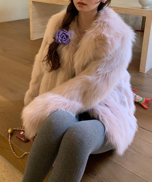 Mela(メラ)の「FAKE FUR COAT(その他アウター・レディース・ブラック/チャコールグレー/グレイッシュベージュ/ホワイト/ベージュ・FREE)」の13枚目の写真
