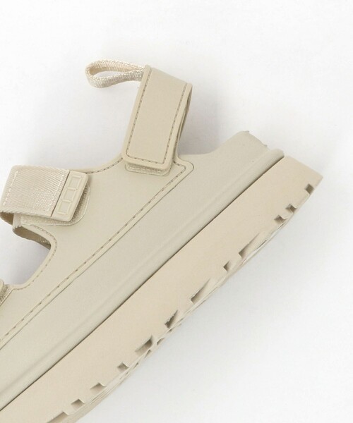 UGG(アグ)の「<UGG>ゴールデングロウ サンダル(サンダル・レディース・ナチュラル/ブラック/ライラック・5/7/8/6)」の22枚目の写真