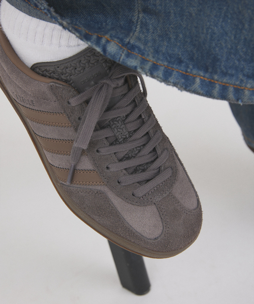 adidas(アディダス)の「adidas Originals / アディダス オリジナルス Exclusive GAZELLE INDOOR(スニーカー・メンズ・ライトグレー・30cm/29cm/28.5cm/28cm/27.5cm/27cm/26.5cm/26cm/25.5cm)」の14枚目の写真