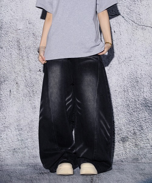 EFFECTION(エフェクション)の「EFFECTION // vintage wash wide balloon buggy curve denim pants〈ヴィンテージウォッシュ加工 ワイド バルーン バギー カーブ デニム パンツ〉(デニムパンツ・メンズ・ブルー系その他/ブラック系その他・MEDIUM/LARGE/X-LARGE/SMALL)」の5枚目の写真