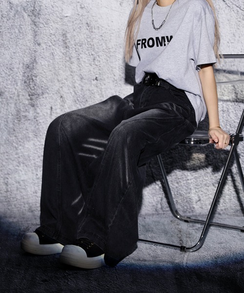 EFFECTION(エフェクション)の「EFFECTION // vintage wash wide balloon buggy curve denim pants〈ヴィンテージウォッシュ加工 ワイド バルーン バギー カーブ デニム パンツ〉(デニムパンツ・メンズ・ブルー系その他/ブラック系その他・MEDIUM/LARGE/X-LARGE/SMALL)」の9枚目の写真