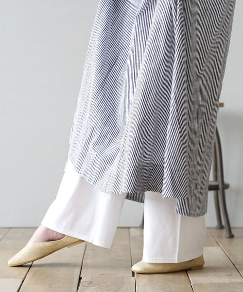 zootie(ズーティー)の「【重ねるだけでコーデが華やぐ。】 URBAN PLUS レイヤード専用 ペチパンツ(その他パンツ・レディース・ライトベージュ/ブラック/ライトブルー/オフホワイト/グレイッシュブルー/チャコール/ネイビー・フリー)」の2枚目の写真