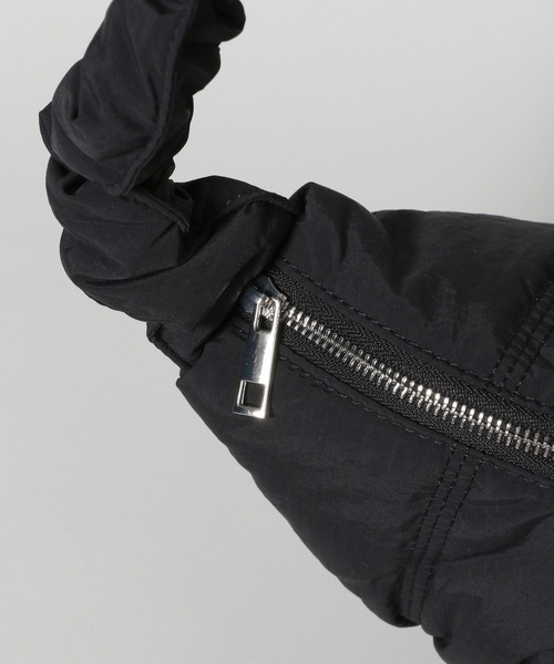 A part by（アパートバイ）の「ギャザーシャーリングショルダーバッグ（ショルダーバッグ・レディース・ブラック/アイボリー・FREE）」の10枚目の写真