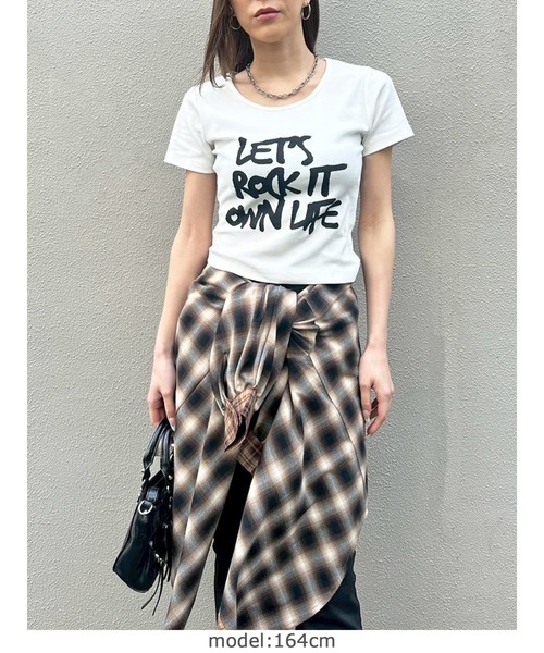 EGOIST(エゴイスト)の「手書き風ロゴTシャツ(Tシャツ/カットソー・レディース・ブラック/ホワイト・FREE)」の18枚目の写真