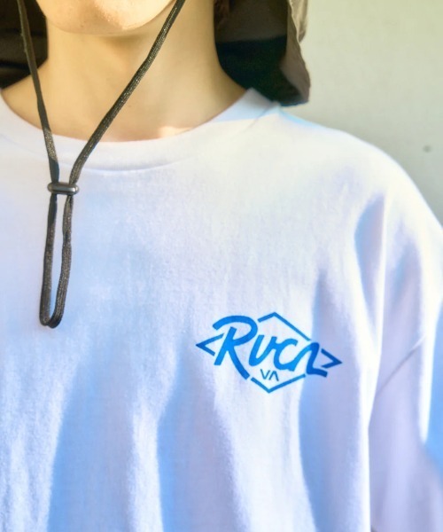 RVCA（ルーカ）の「RVCA メンズ RANCH SEA SS Tシャツ 【2025年夏モデル】/ルーカバックプリント半袖ロゴTシャツ（Tシャツ/カットソー・メンズ・スミクロ/ホワイト/オリーブ/ライトブルー/ブラック・MEDIUM/LARGE/SMALL/X-LARGE）」の12枚目の写真