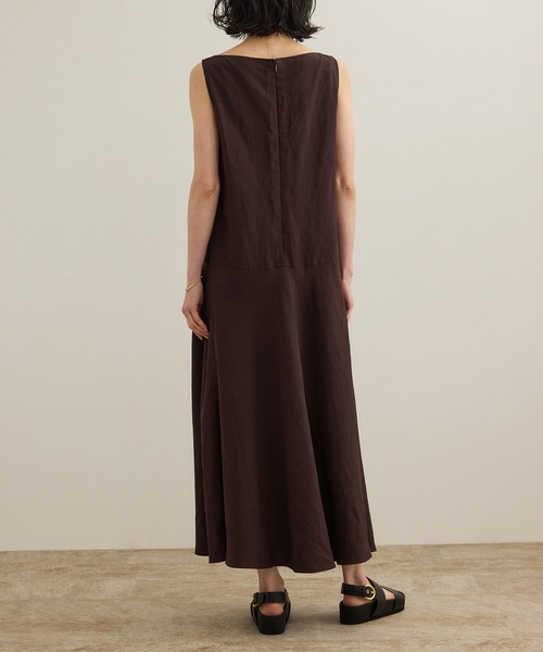 ROPE'（ロペ）の「レーヨンリネン スラッシュドネックワンピース【セットジャケット対応】（ワンピース・レディース・ブラウン/ネイビー/イエロー・36/38）」の17枚目の写真