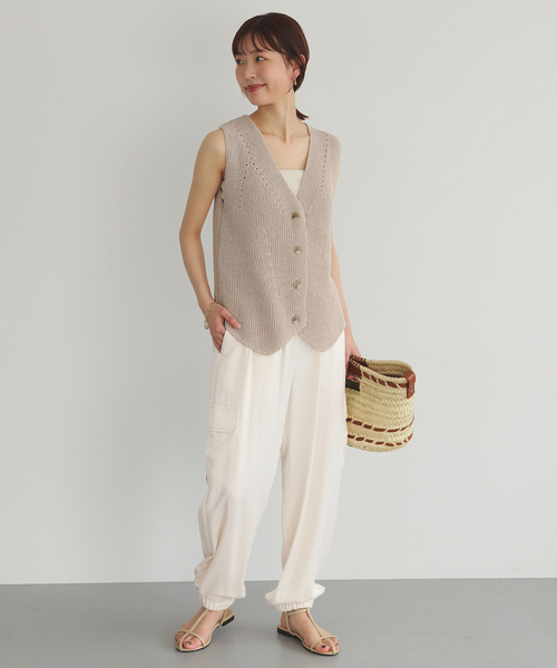 SLOBE IENA（スローブイエナ）の「サテンカーゴジョガーパンツ（カーゴパンツ・レディース・ブラック/アイボリー・36/38）」の5枚目の写真