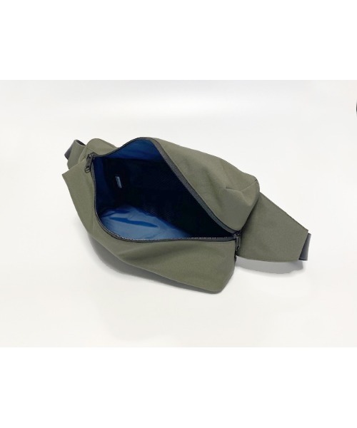MASSIVE STORE(マッシブストア)の「【SiiLo/シーロ】WEEK スパイラルウェストバッグ(ボディバッグ/ウエストポーチ・メンズ・ブラック/ダークグレー・FREE)」の19枚目の写真