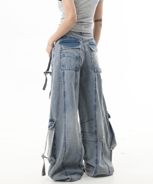 mushwear（マッシュウェア）の「ダメージ加工オーバーサイズカーゴデニムパンツ（デニムパンツ・メンズ・ブルー/ブラック・X-LARGE/LARGE/SMALL/MEDIUM）」の7枚目の写真