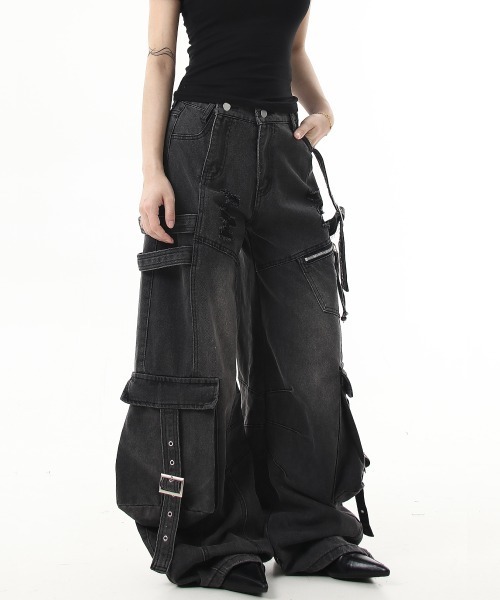 mushwear（マッシュウェア）の「ダメージ加工オーバーサイズカーゴデニムパンツ（デニムパンツ・メンズ・ブルー/ブラック・X-LARGE/LARGE/SMALL/MEDIUM）」の5枚目の写真