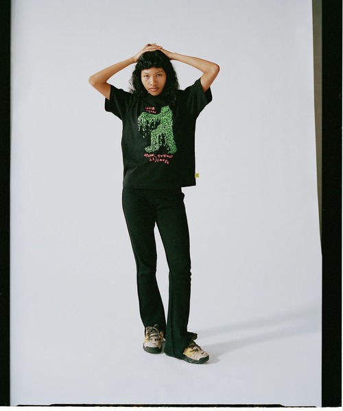 LOOSE JOINTS(ルーズジョインツ)の「STEWART ARMSTRONG - TOTAL ENERGY COLLAPSE S/S TEE(Tシャツ/カットソー・メンズ・ホワイト/ブラック・S/M/L)」の11枚目の写真