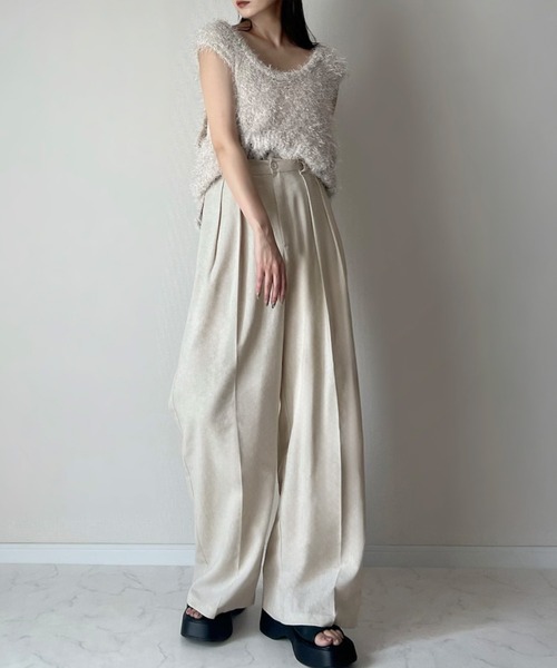 LAUIR（ラウアー）の「リネン混ツータックスラックス[高身長サイズMT/低身長サイズS有り]（スラックス・レディース・グレー/ブラック/アイボリー・SMALL/MEDIUM/LARGE/MT）」の6枚目の写真