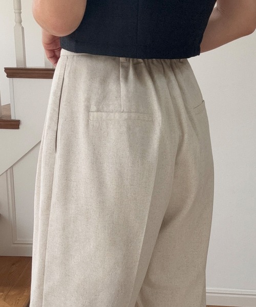 LAUIR（ラウアー）の「リネン混ツータックスラックス[高身長サイズMT/低身長サイズS有り]（スラックス・レディース・グレー/ブラック/アイボリー・SMALL/MEDIUM/LARGE/MT）」の12枚目の写真