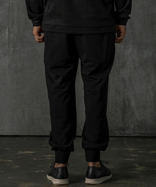 C DIEM（カルペディエム）の「mp13744-Embossed Logo Pants スウェットパンツ（スウェットパンツ・メンズ・ブラック/トップグレー・M/L/XL）」の21枚目の写真