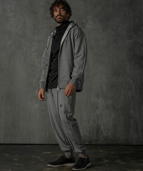 C DIEM（カルペディエム）の「mp13744-Embossed Logo Pants スウェットパンツ（スウェットパンツ・メンズ・ブラック/トップグレー・M/L/XL）」の13枚目の写真