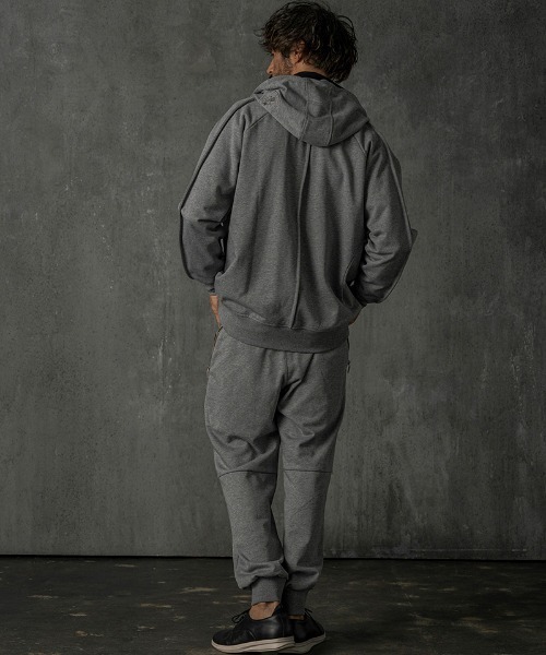 C DIEM（カルペディエム）の「mp13744-Embossed Logo Pants スウェットパンツ（スウェットパンツ・メンズ・ブラック/トップグレー・M/L/XL）」の12枚目の写真