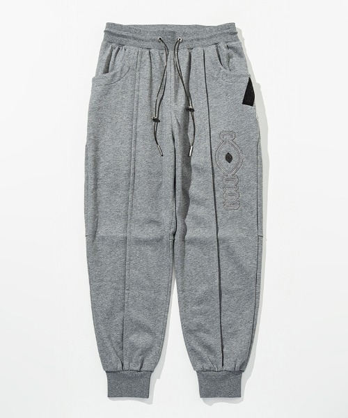 C DIEM（カルペディエム）の「mp13744-Embossed Logo Pants スウェットパンツ（スウェットパンツ・メンズ・ブラック/トップグレー・M/L/XL）」の11枚目の写真