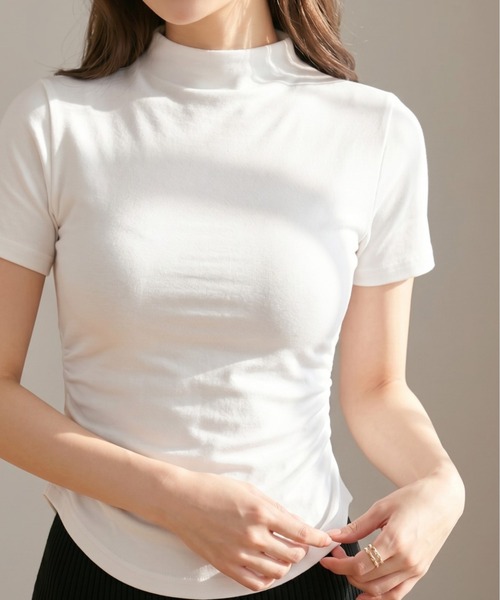 Per sist ence(パーシエンス)の「サイドギャザーハイネックトップス(Tシャツ/カットソー・レディース・グレー/ブラック/ホワイト・LARGE/MEDIUM)」の2枚目の写真