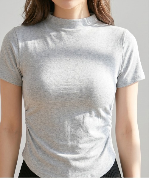 Per sist ence(パーシエンス)の「サイドギャザーハイネックトップス(Tシャツ/カットソー・レディース・グレー/ブラック/ホワイト・LARGE/MEDIUM)」の7枚目の写真