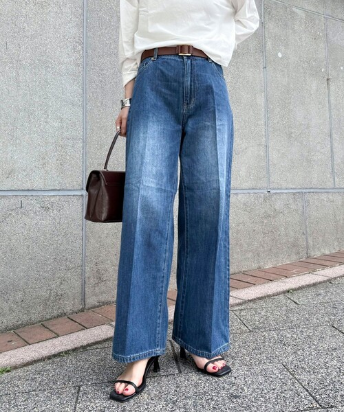 fredy emue(フレディエミュ)の「ライトオンスFRセミワイドデニムパンツ(デニムパンツ・レディース・サックスブルー/ネイビー・36/38)」の2枚目の写真