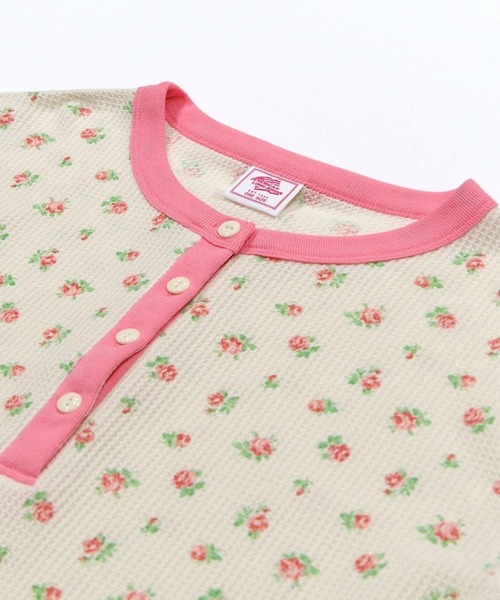 JEMORGAN(ジェーイーモーガン)の「JEMORGAN 花柄クレリック ヘンリー(Tシャツ/カットソー・レディース・ブルー/ラベンダー/ピンク/ブルー系その他・XXXS)」の7枚目の写真