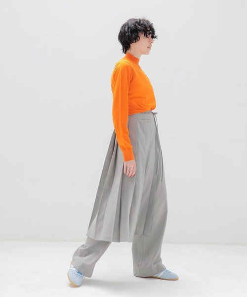 DRESSLAVE(ドレスレイブ)の「18G soft sheer mockneck pull(18ゲージソフトシアーモックネックプルオーバー)(ニット/セーター・レディース・ホワイト/オレンジ/ネイビー・38)」の17枚目の写真
