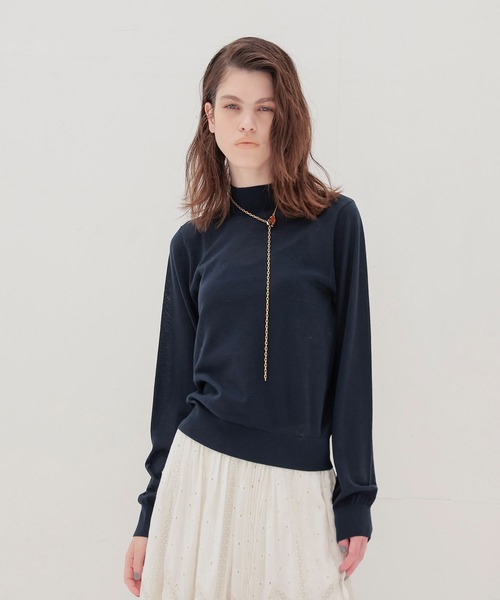 DRESSLAVE(ドレスレイブ)の「18G soft sheer mockneck pull(18ゲージソフトシアーモックネックプルオーバー)(ニット/セーター・レディース・ホワイト/オレンジ/ネイビー・38)」の16枚目の写真