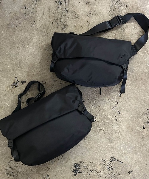 NoiR/ノアール(ノアール)の「EM:NoiR ノアール Compass messenger/コンパスメッセンジャー バッグ(メッセンジャーバッグ・メンズ・ブラック/ブラック系その他・FREE)」の22枚目の写真