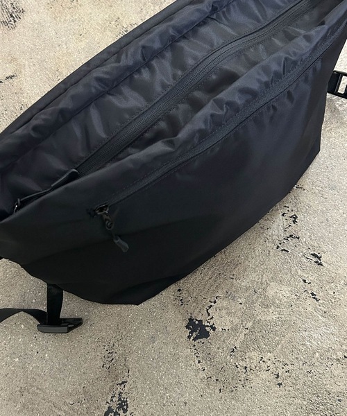 NoiR/ノアール(ノアール)の「EM:NoiR ノアール Compass messenger/コンパスメッセンジャー バッグ(メッセンジャーバッグ・メンズ・ブラック/ブラック系その他・FREE)」の5枚目の写真