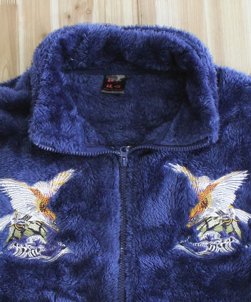 TopIsm(トップイズム)の「刺繍入り スタンドフルジップ フリースジャケット(ブルゾン・メンズ・ブラック系1/ブラック系3/ホワイト系4/ネイビー系1/ホワイト系1/ホワイト系2/ネイビー系4/ブラック系5/ネイビー系5/ネイビー系3/ブラック系2/ネイビー系2/ホワイト系3/ブラック系4/ホワイト系5・L/XL/M)」の22枚目の写真