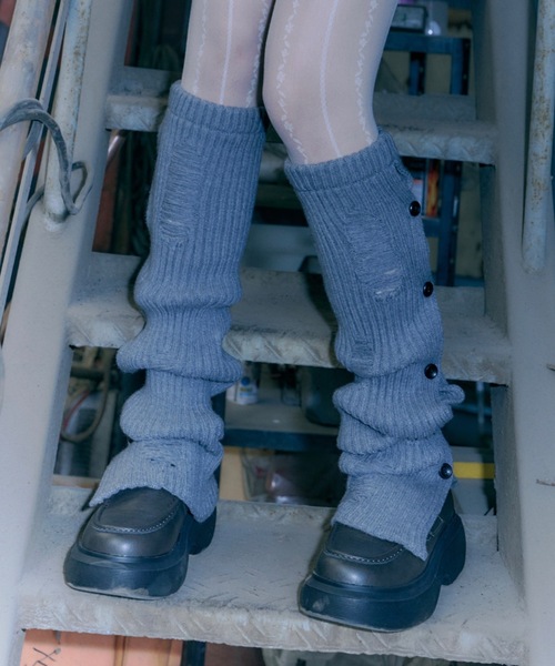 DTYYPE(ドタイプ)の「ダメージルーズソックス/レッグカバー/ウォーマー(レッグウォーマー・レディース・ブラック/グレー/ホワイト・FREE)」の6枚目の写真