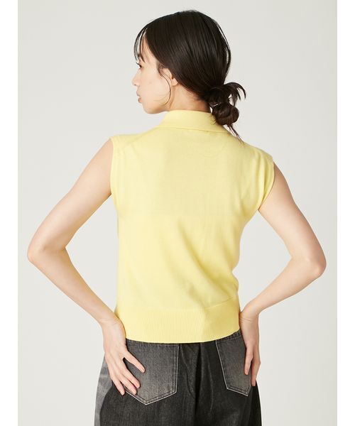 新品タグ付　FRAY I.D　フレイアイディー　ポロカラーノースリニットジレ ノースリポロニットジレ（ニット/セーター）｜FRAY I.D（フレイ