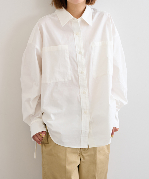 U by SPICK&SPAN(ユーバイスピックアンドスパン)の「リボンスリーブオーバーシャツ(シャツ/ブラウス・レディース・ホワイト/サックスブルー・FREE)」の1枚目の写真